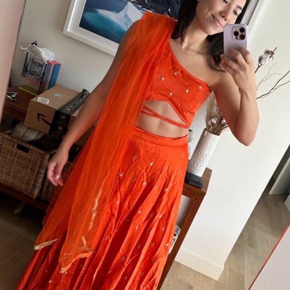 Indian Lehenga - Picture 2 of 4